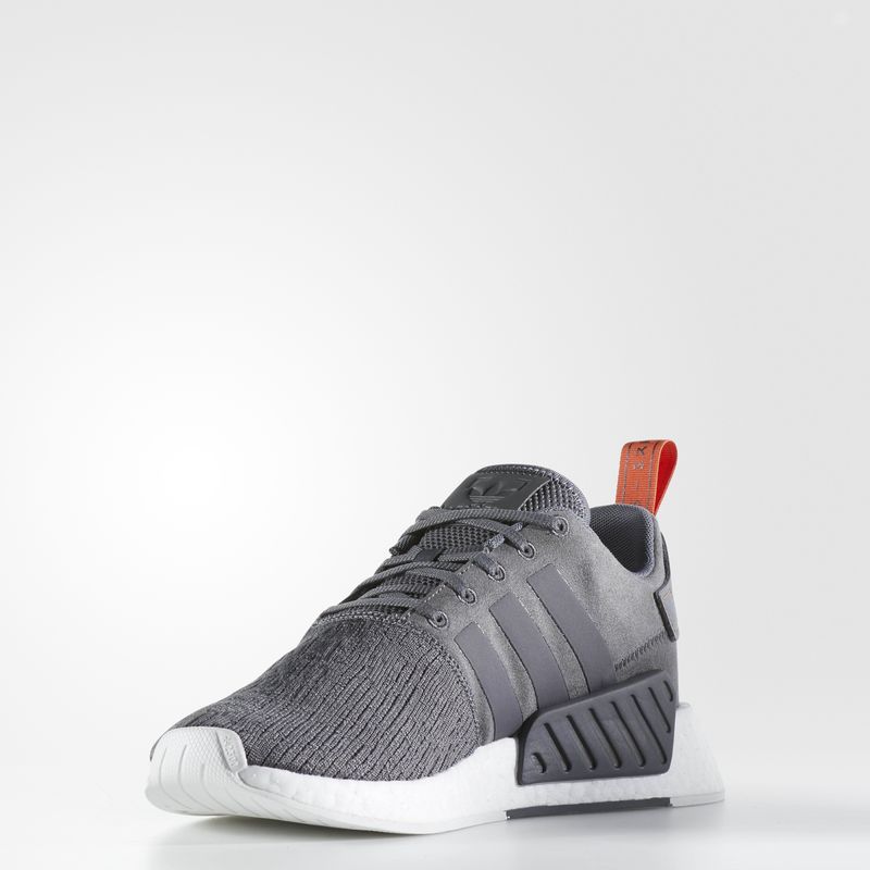 Mathis Alle skelet adidas NMD R2 Grey | BY3014 | Grailify