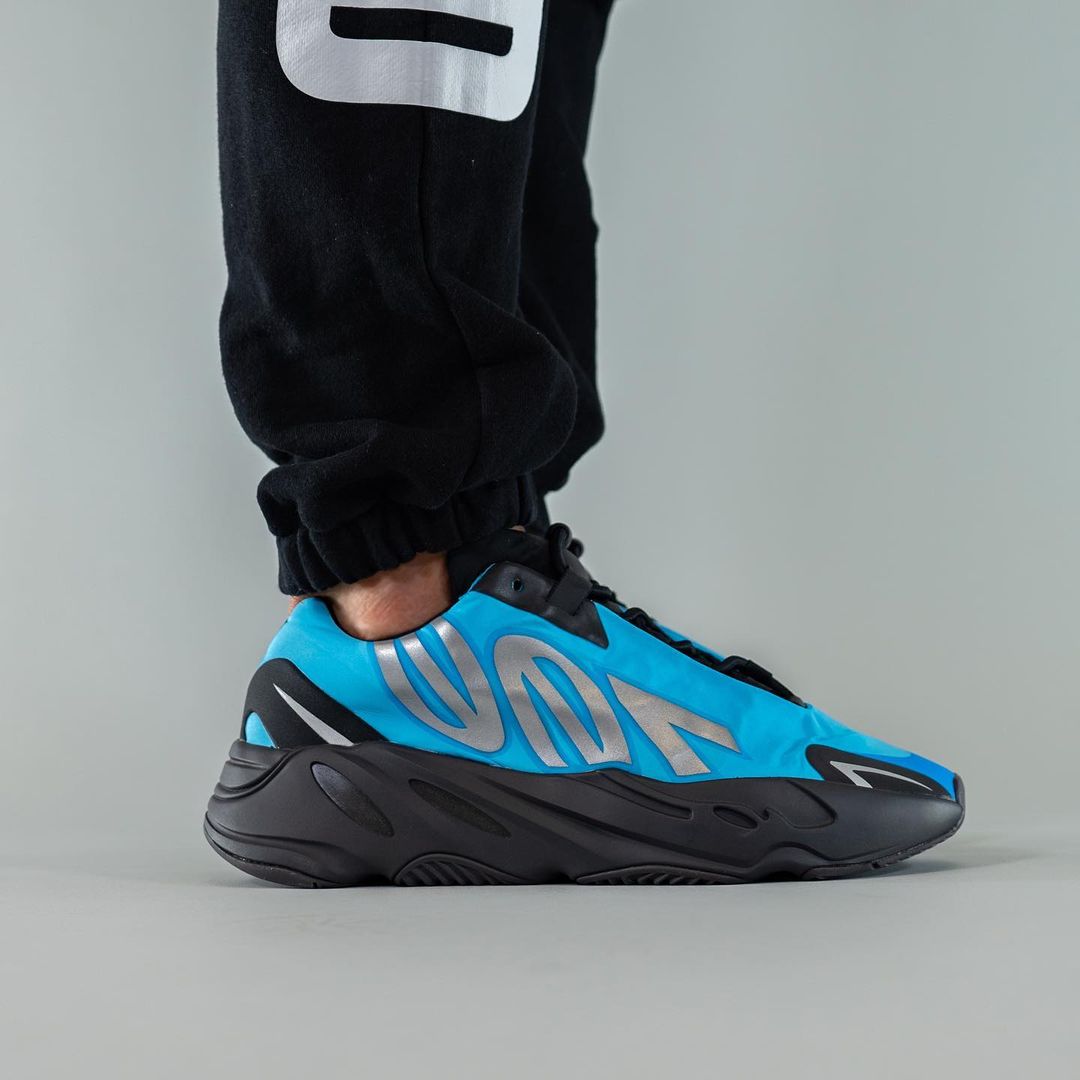 Yeezy 700 og release on sale date