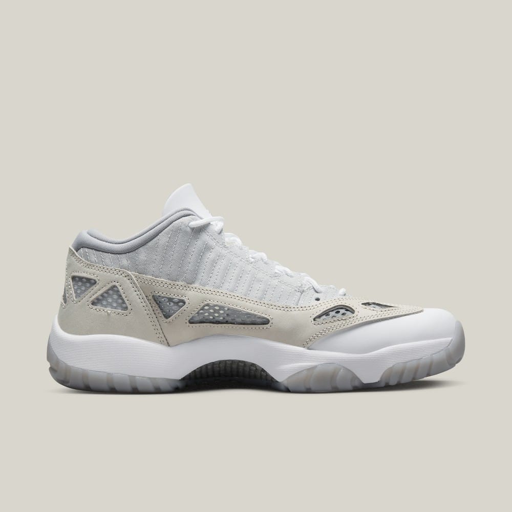 Retro 11 low store ie