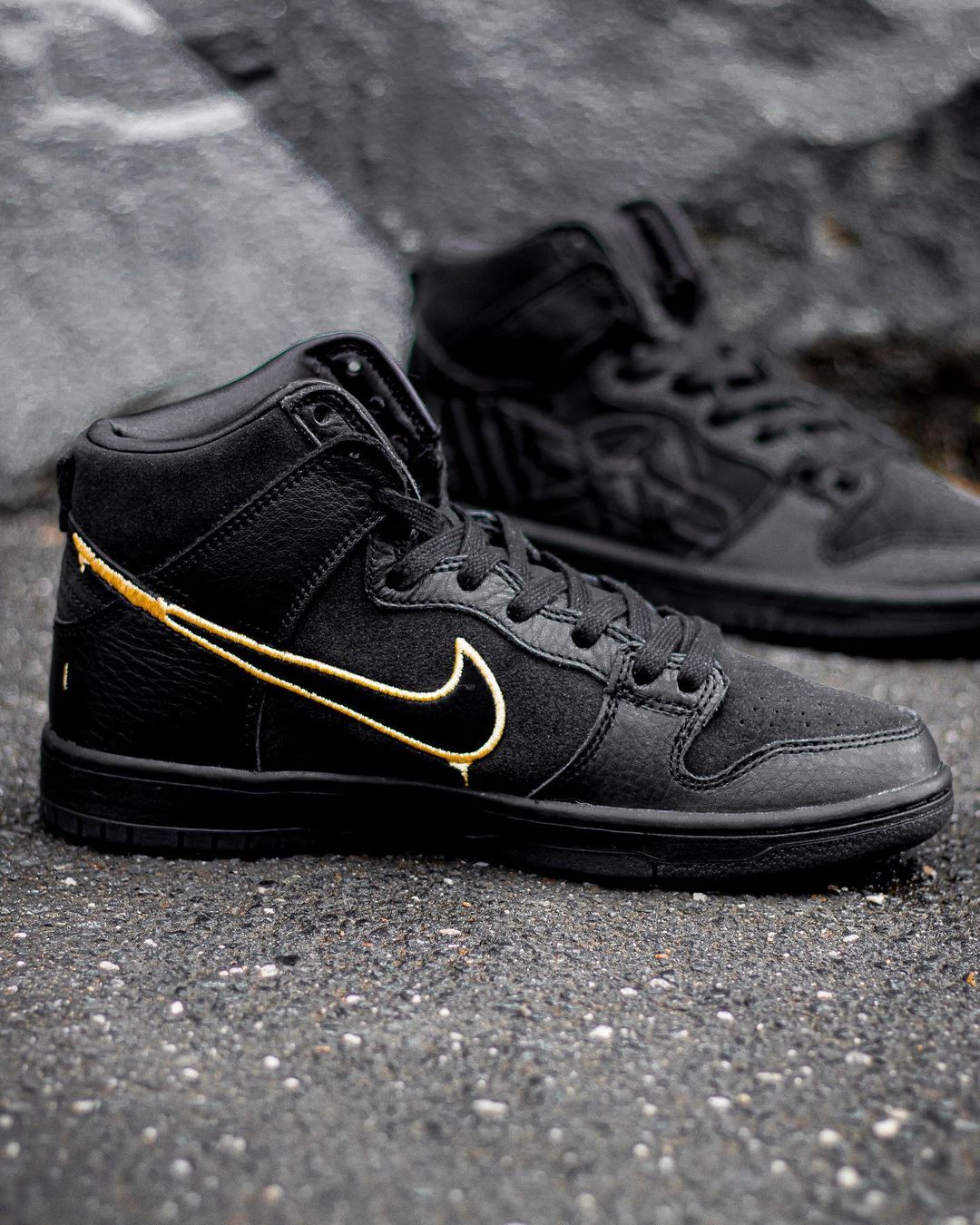 New Yorker's Artist Faust Designs a Nike SB Dunk High | Grailify