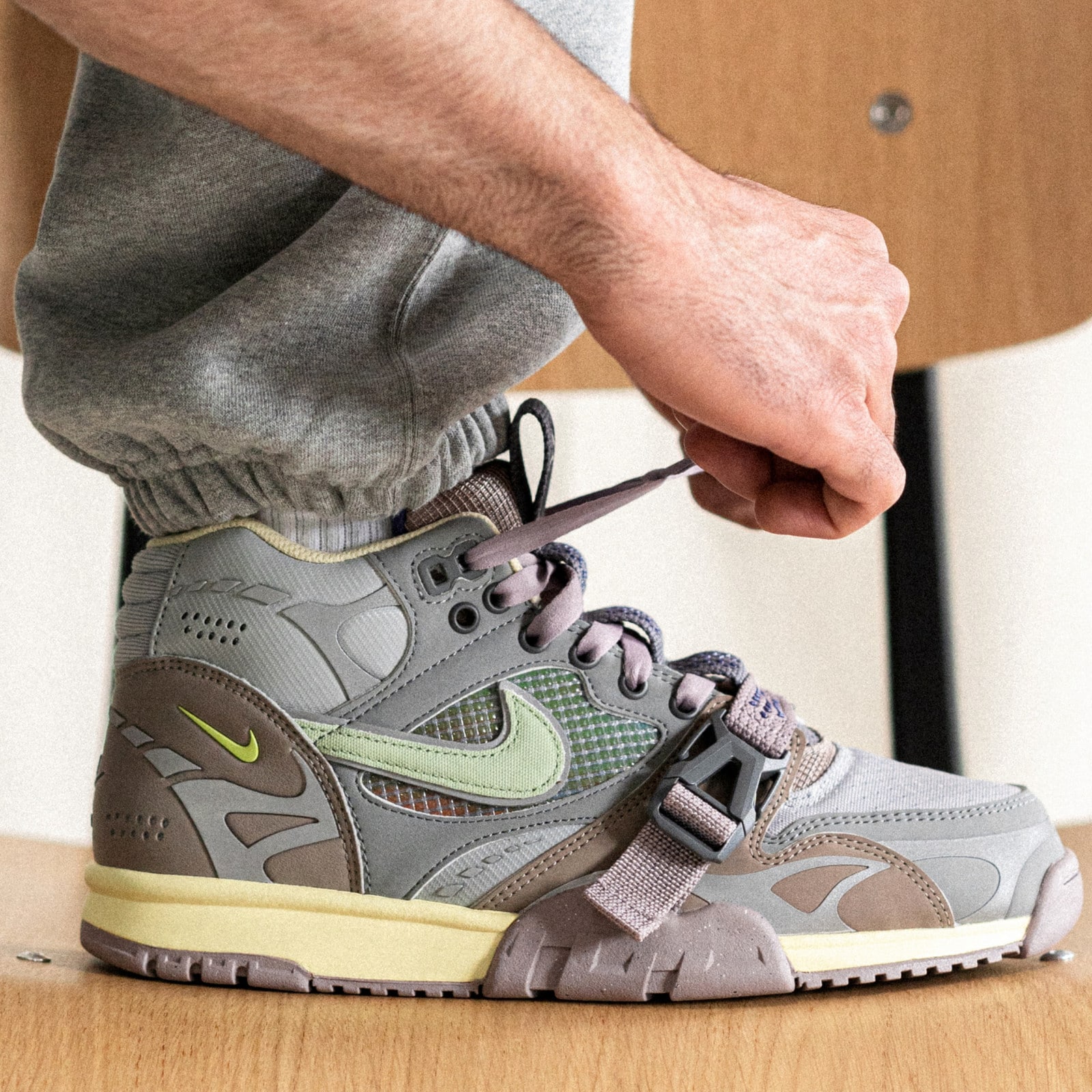 Air trainer 1 sp. Nike Air Trainer 1 SP. Nike Air Trainer 1 SP Light Smoke Grey. Nike Air Trainer 1 Utility SP Light Smoke Grey Honeydew. Nike Air Trainer 1 Honeydew.
