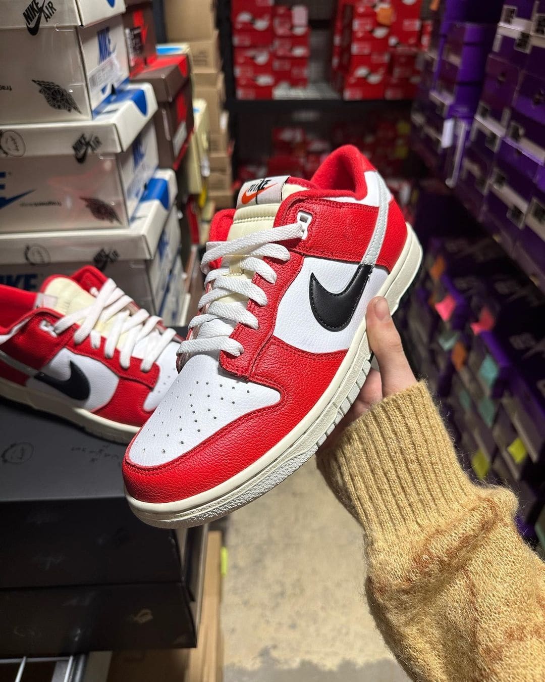 Nike dunks chicago clearance color