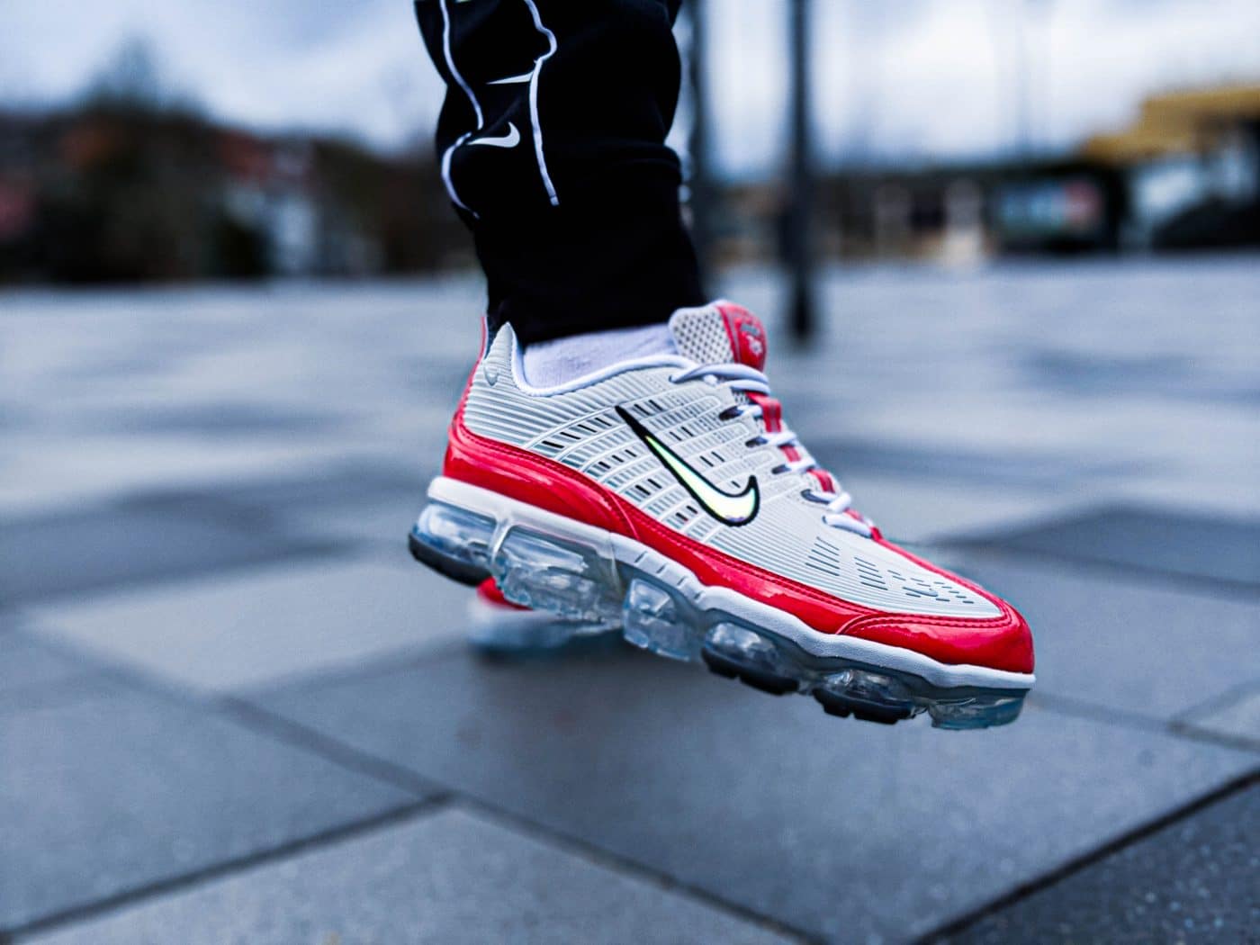 Nike vapormax 360 on sale red