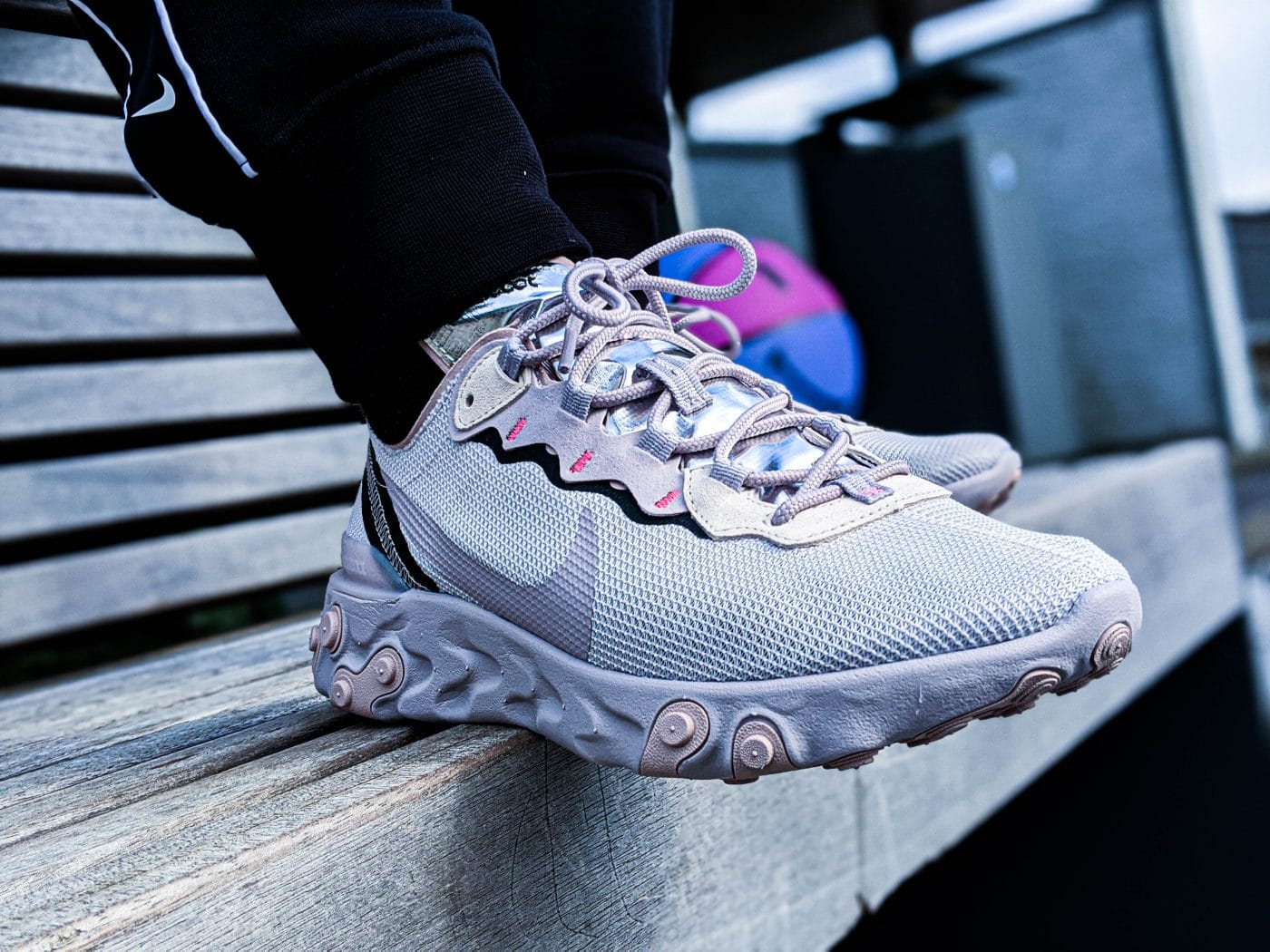 Nike on sale react pastel