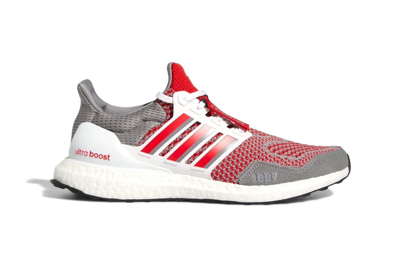 Ultra boost red outlet white and blue stripes