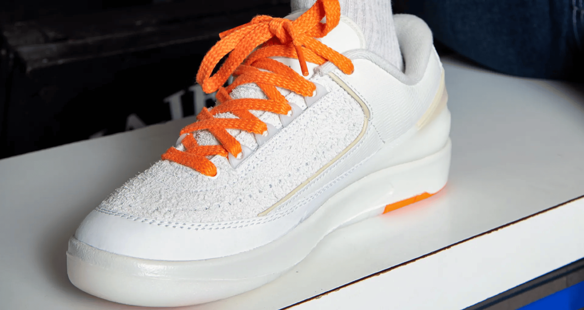 Air jordan 2 orange on sale