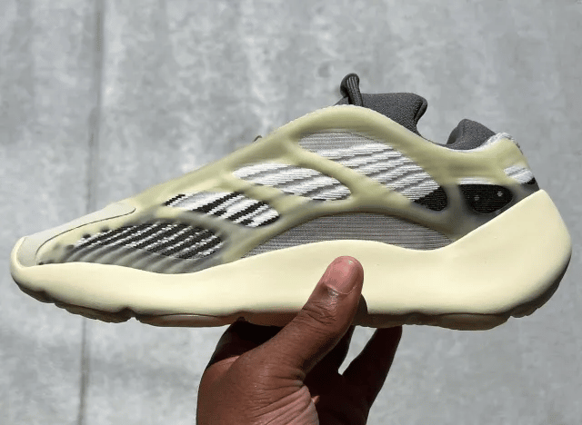 yeezy alien 700