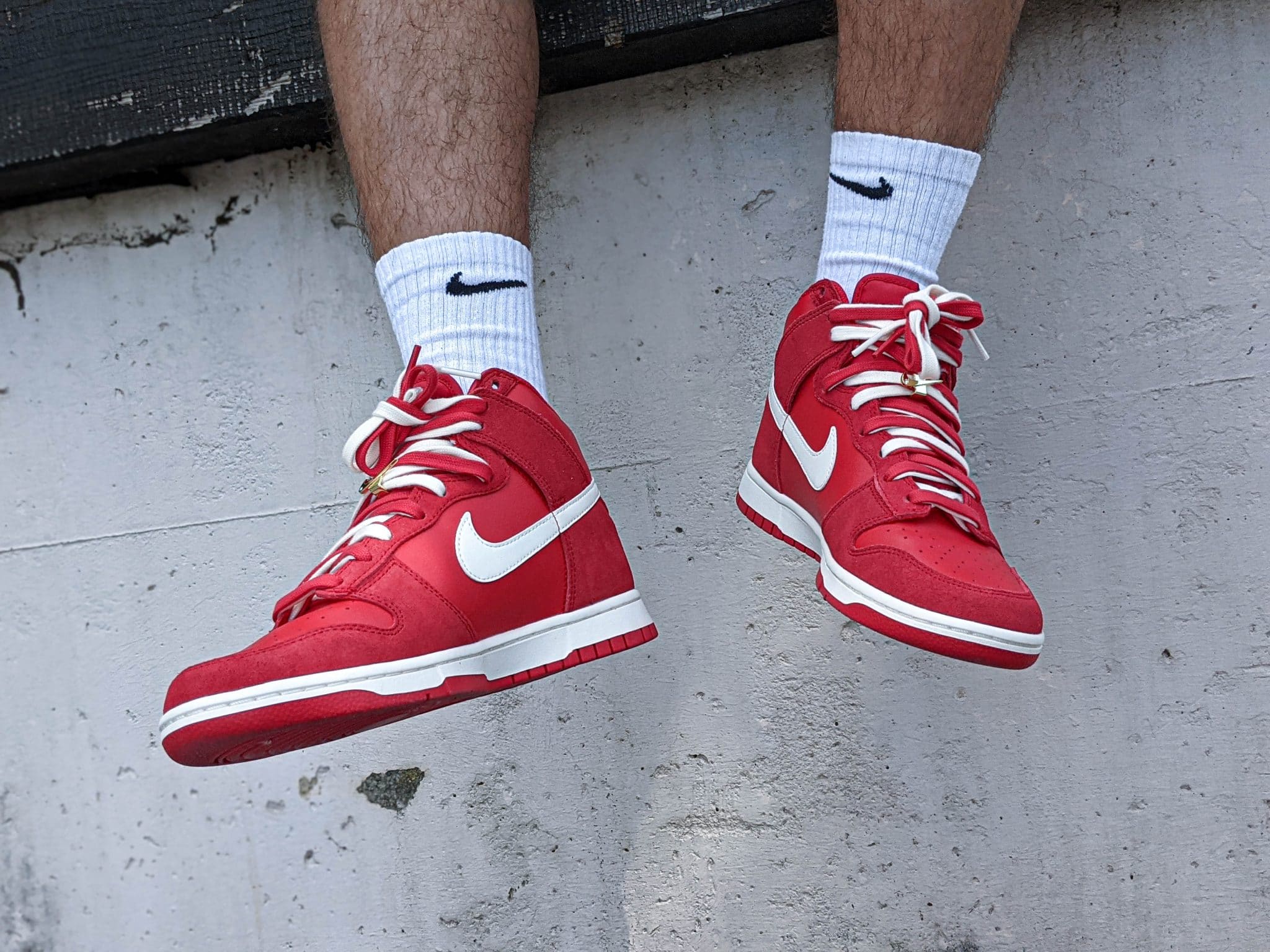 nike dunk high first use red release date