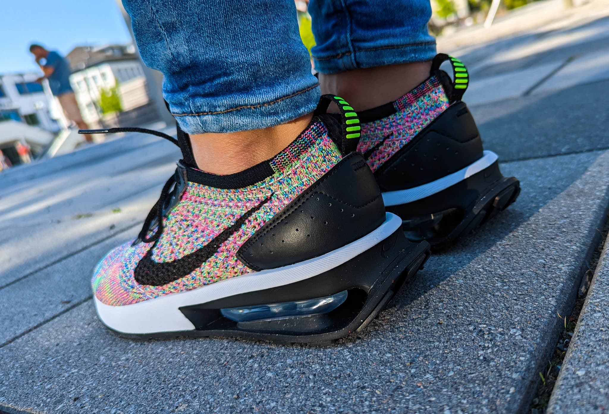 Air flyknit 2025 racer multicolor