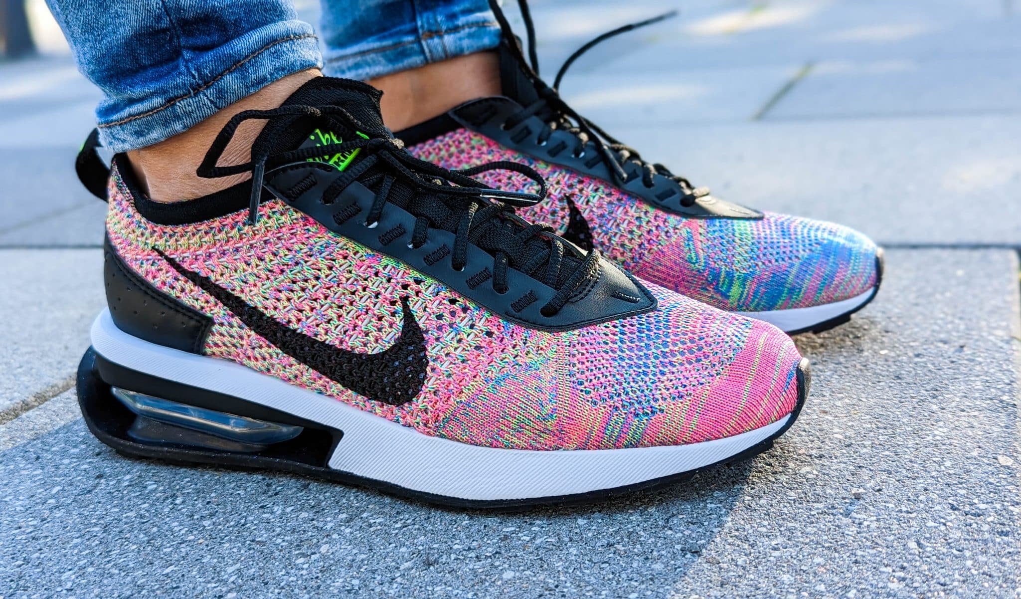 Air flyknit 2024 trainer multicolor