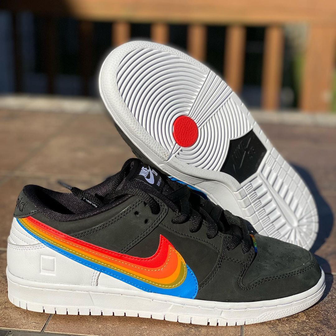 Rainbow nike sb on sale