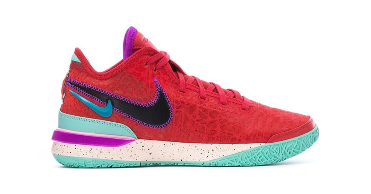 First Release of the Nike Zoom LeBron NXXT Gen "Track Red" First Release of the Nike Zoom LeBron NXXT Gen "Track Red"