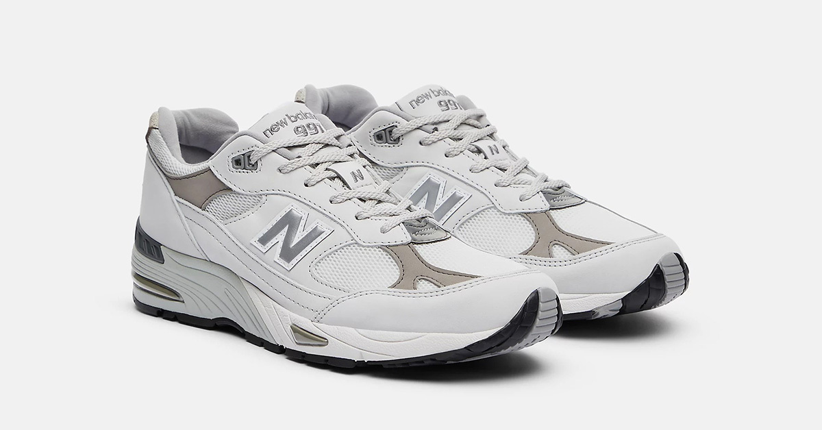 New Balance kleidet den 991 Made In UK in „Star White“ und „Flint Grey“ New Balance kleidet den 991 Made In UK in „Star White“ und „Flint Grey“