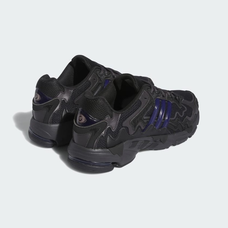 Bad Bunny x adidas Response CL "Triple Black" | ID0805