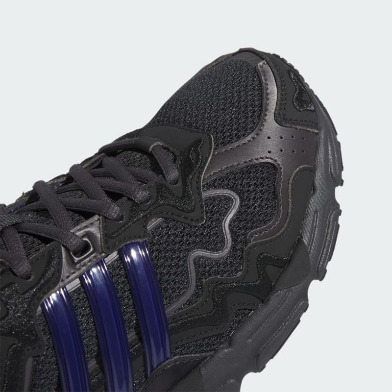Bad Bunny x adidas Response CL "Triple Black" | ID0805