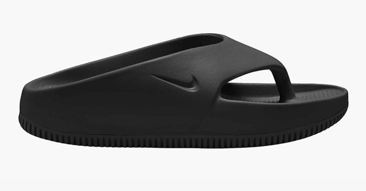 Flip Flops aus Beaverton - drei Nike Calm Flip Flop entdeckt Flip Flops aus Beaverton - drei Nike Calm Flip Flop entdeckt
