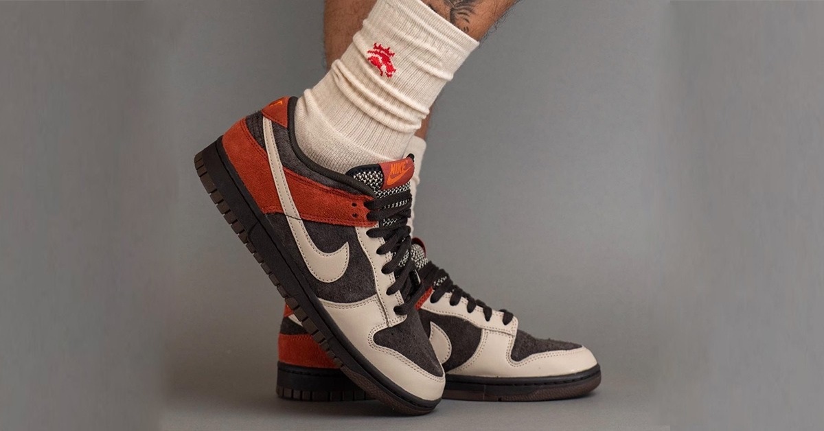 Nike Dunk Low "Red Panda": Does It Overshadow the Classic Panda Dunk? Nike Dunk Low "Red Panda": Does It Overshadow the Classic Panda Dunk?
