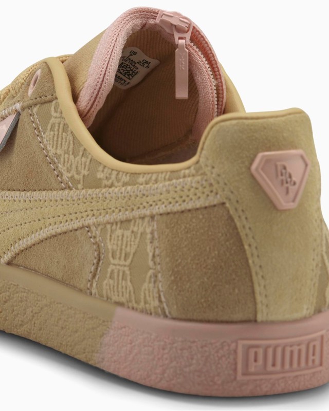 Dapper Dan x Puma Clyde "Pre-Game Runway Beige" | 392083-01 Dapper Dan x Puma Clyde "Pre-Game Runway Beige" | 392083-01