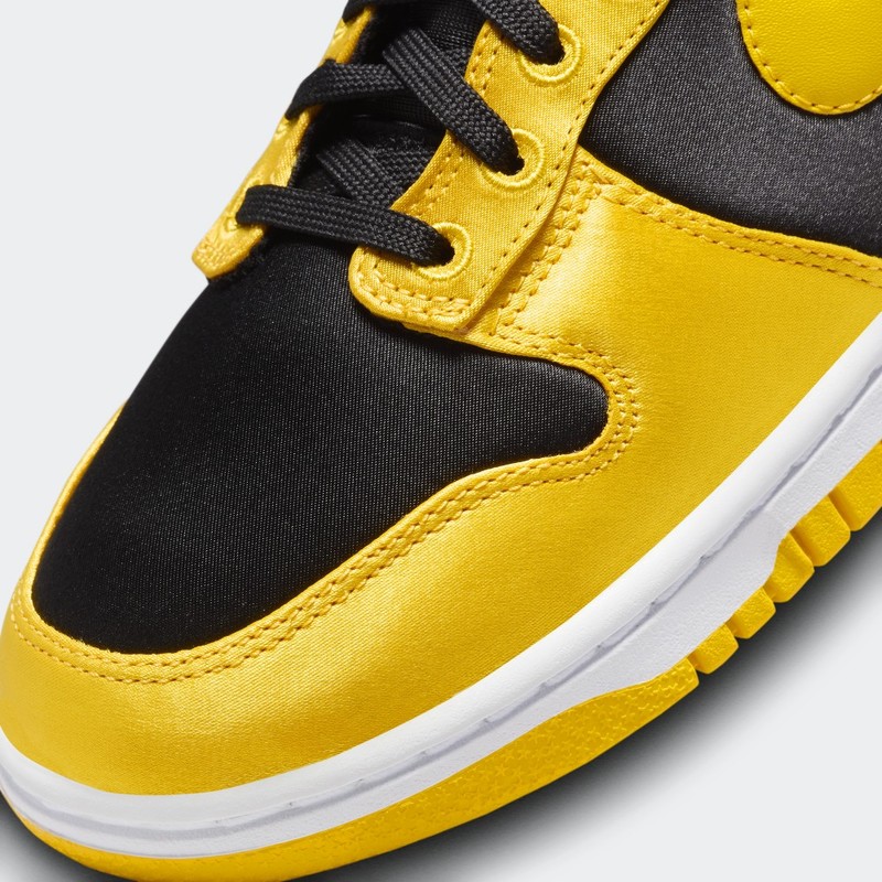 Nike Dunk High "Satin Goldenrod" | FN4216-001