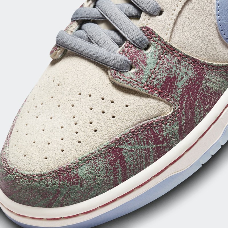 Crenshaw Skate Club x Nike SB Dunk Low | FN4193-100
