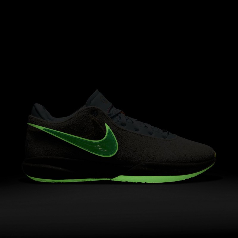 UNKNWN x Nike LeBron 20 "Message in a Bottle" | DV9090-801