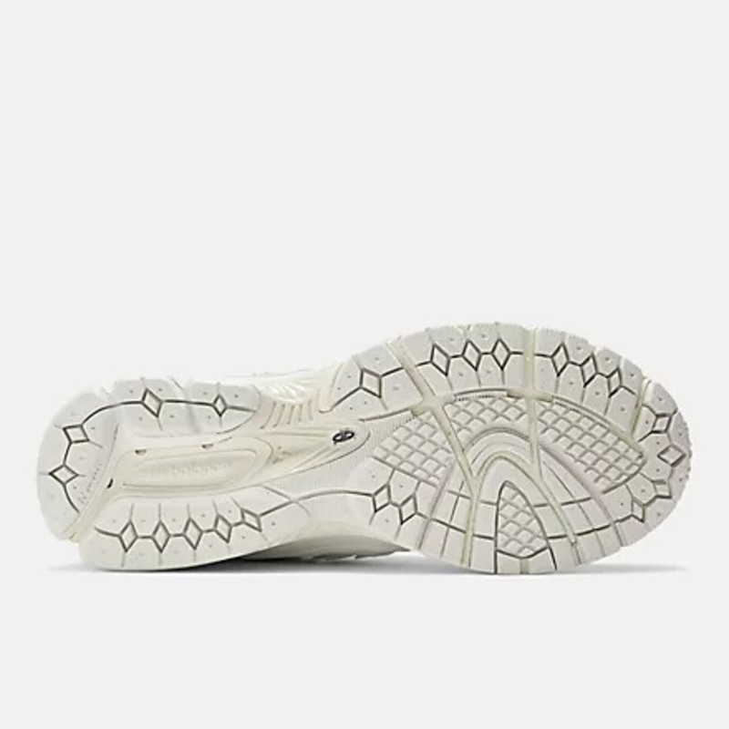 New Balance 1906D Protection Pack "White" | M1906DE