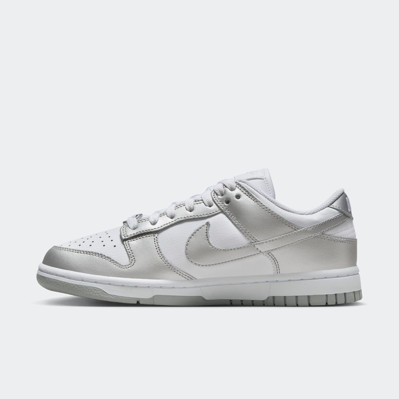 Nike Dunk Low "Metallic Silver" | FV1311-100