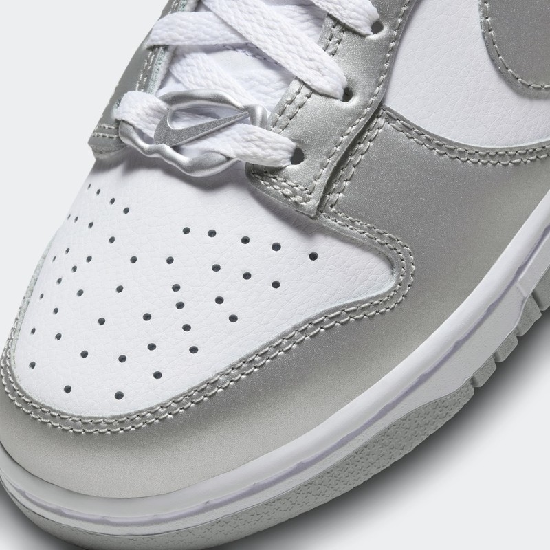 Nike Dunk Low "Metallic Silver" | FV1311-100