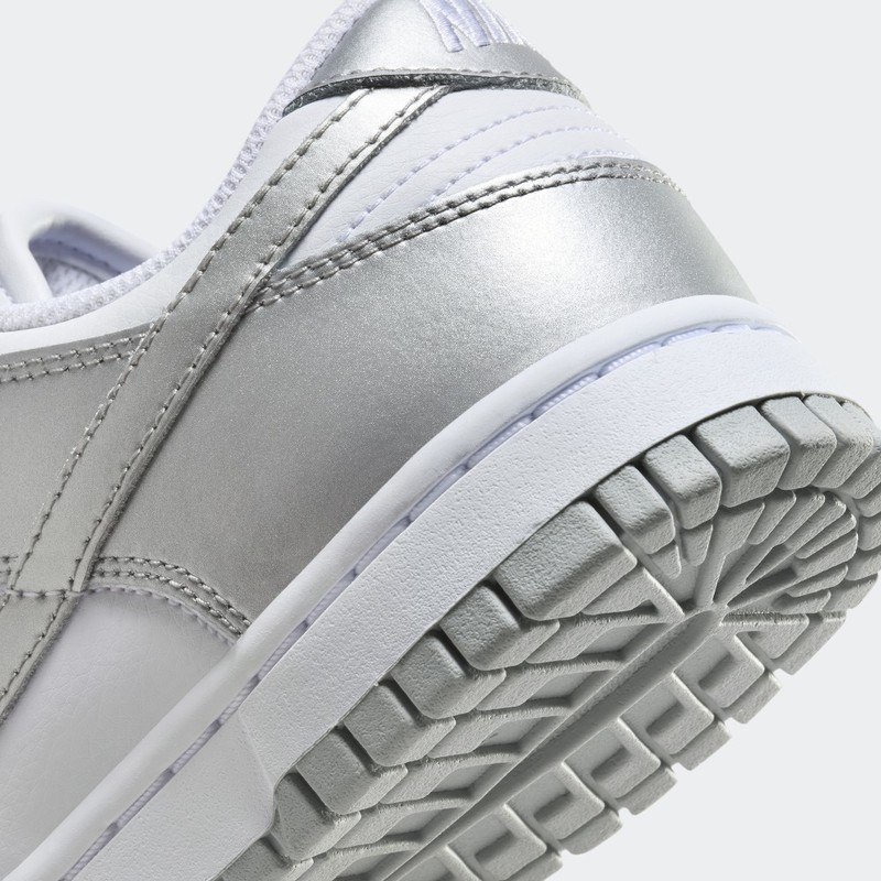 Nike Dunk Low "Metallic Silver" | FV1311-100