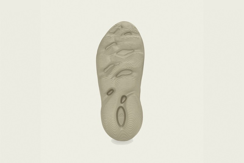 adidas Yeezy Foam Runner "Stone Salt" | GV6840