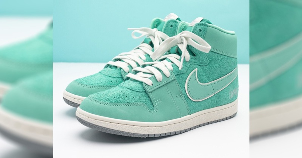 Corporate Announces Aquamarine Blue Jordan Air Ship
