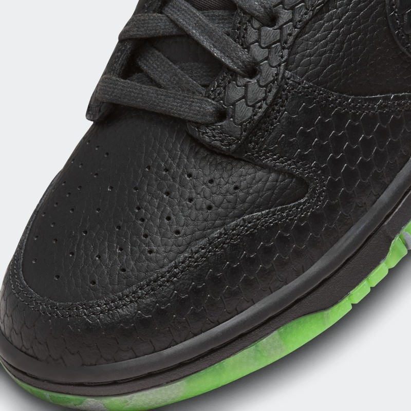 Nike Dunk Mid "Halloween" | FQ8749-010