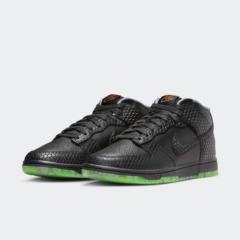 Nike Dunk Mid "Halloween" | FQ8749-010