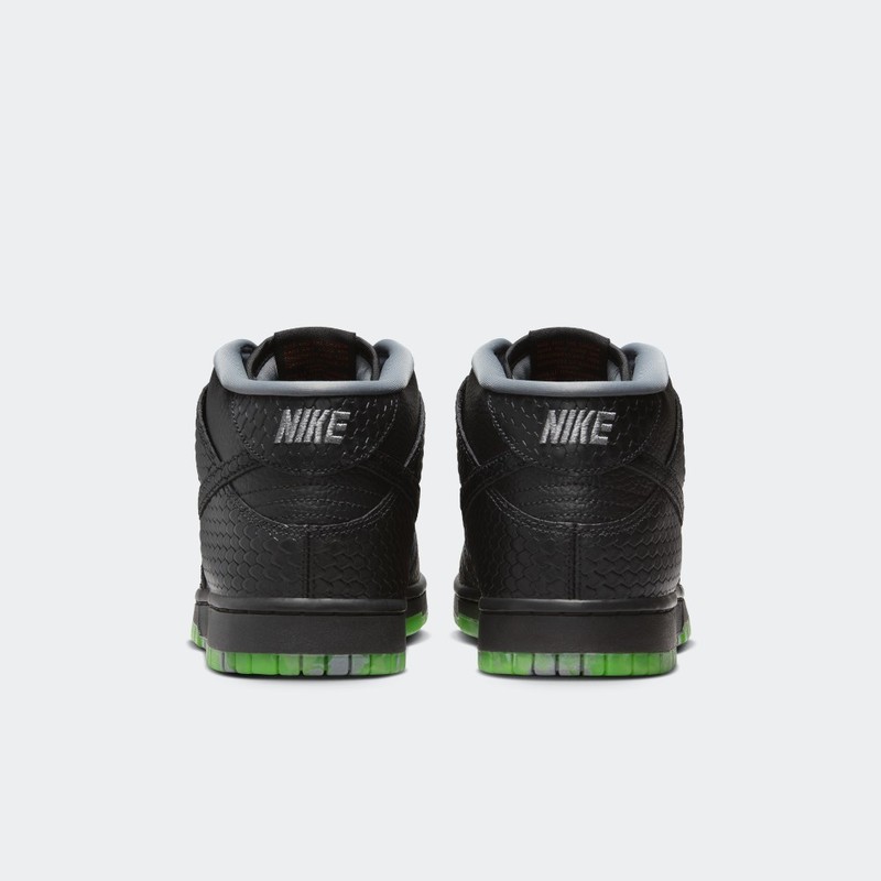 Nike Dunk Mid "Halloween" | FQ8749-010