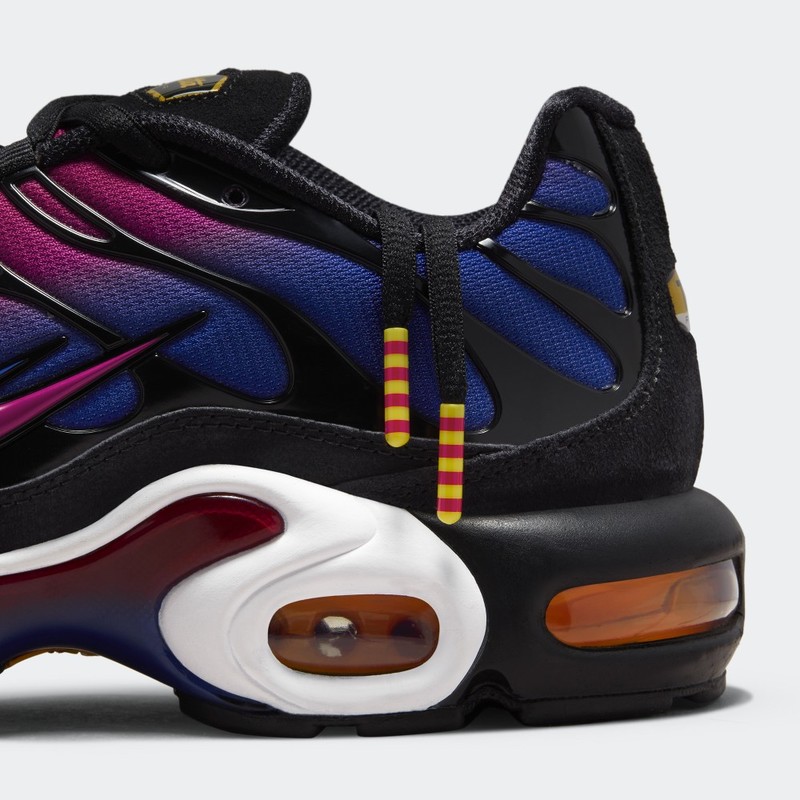Patta x FC Barcelona x Nike Air Max Plus "Rush Fuchsia" | FN8260-001