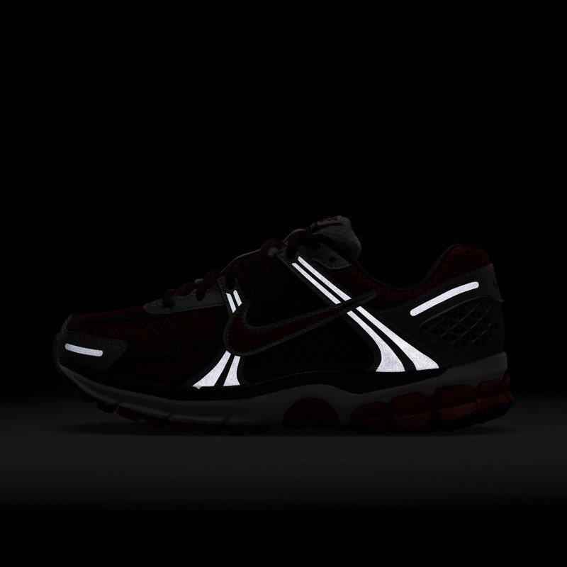 Nike Vomero 5 "Mystic Red" | FN7778-600