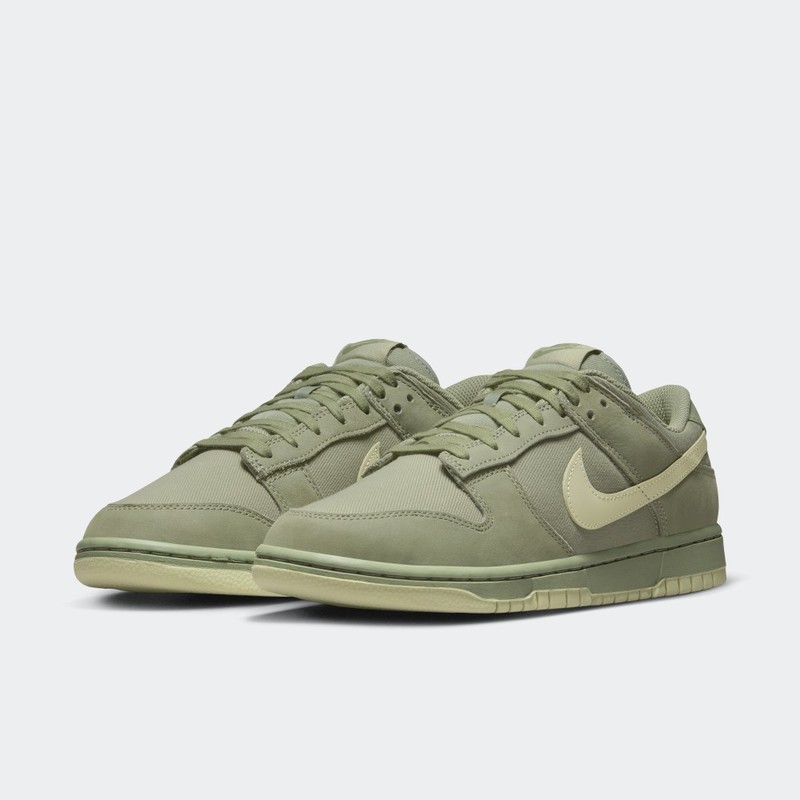 Nike Dunk Low PRM "Oil Green" | FB8895-300