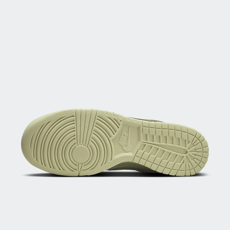 Nike Dunk Low PRM "Oil Green" | FB8895-300