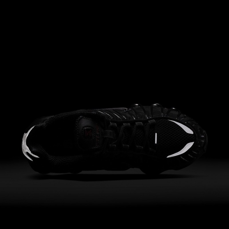 Nike Shox TL "Triple Black" | AR3566-002
