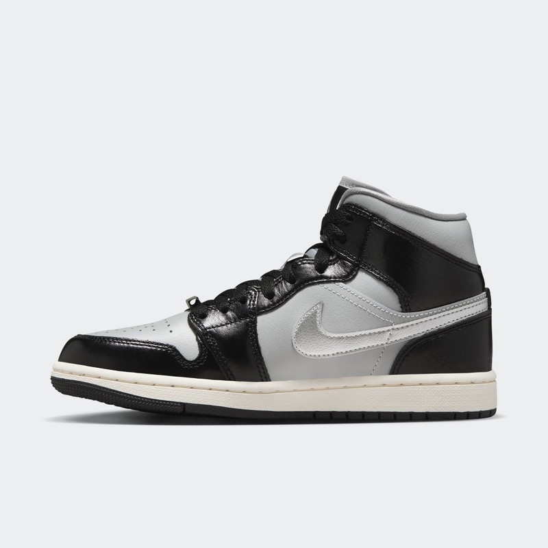 Air Jordan 1 Mid SE "Black Chrome" | FB9892-002