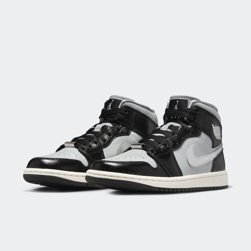 Air Jordan 1 Mid SE "Black Chrome" | FB9892-002
