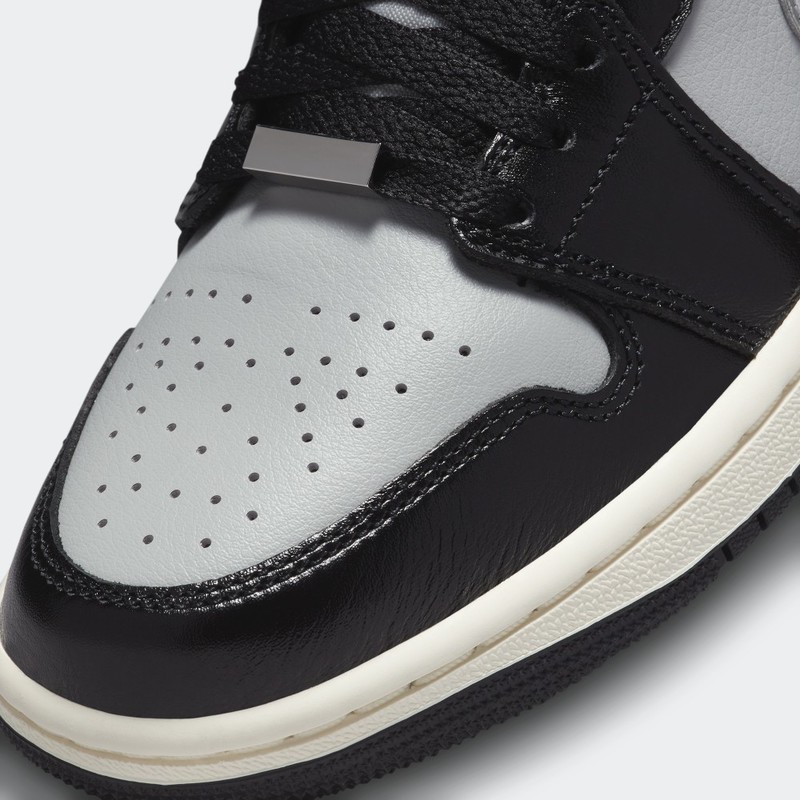Air Jordan 1 Mid SE "Black Chrome" | FB9892-002