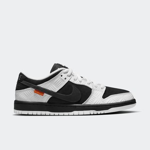 TIGHTBOOTH x Nike SB Dunk Low | FD2629-100 TIGHTBOOTH x Nike SB Dunk Low | FD2629-100