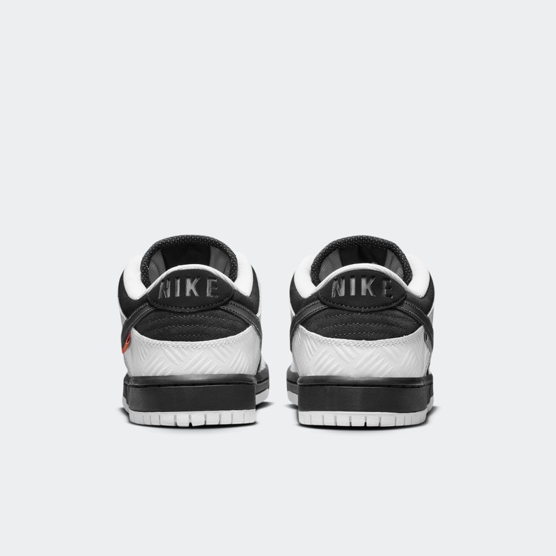 TIGHTBOOTH x Nike SB Dunk Low | FD2629-100