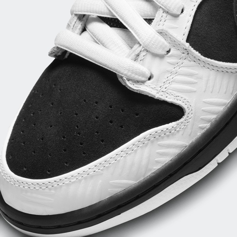 TIGHTBOOTH x Nike SB Dunk Low | FD2629-100