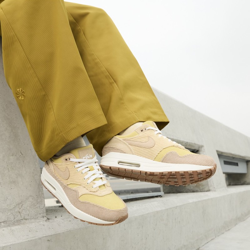 Nike Air Max 1 SE Corduroy "Buff Gold" | FB8451-700