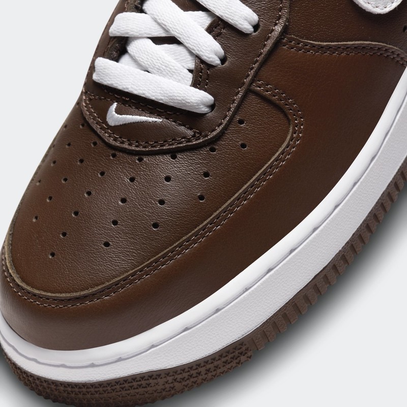 Nike Air Force 1 Low "Chocolate" | FD7039-200