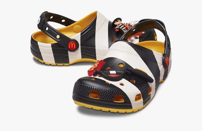 McDonald's x Crocs Classic Clog "Hamburglar" | 209393-066