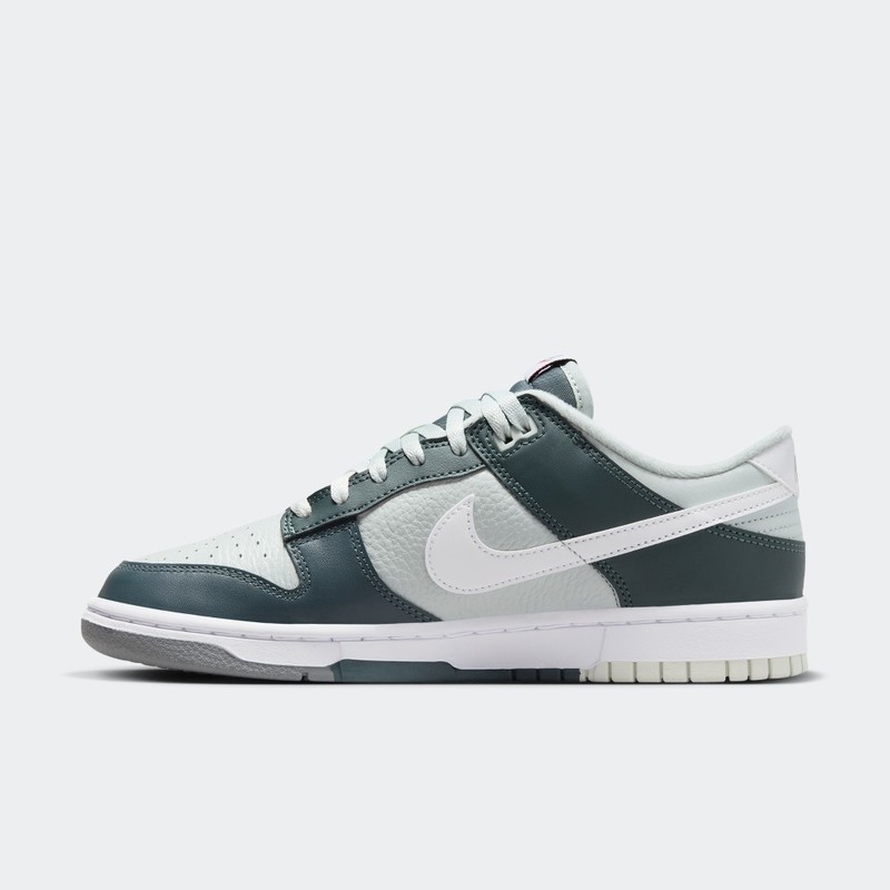 Nike Dunk Low PRM "Deep Jungle" | FB8896-300