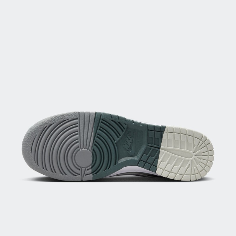 Nike Dunk Low PRM "Deep Jungle" | FB8896-300
